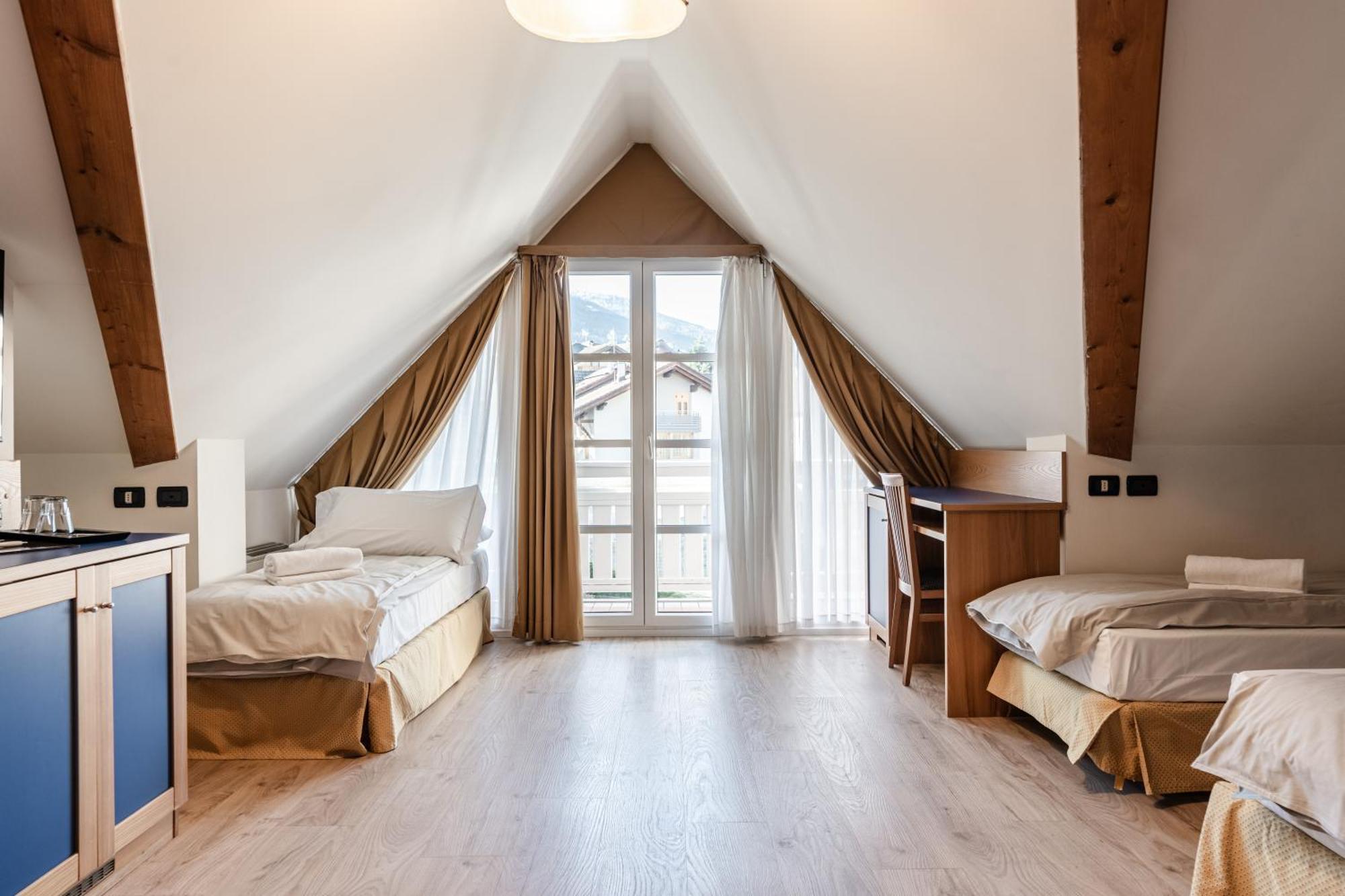 Hotel Garni Meledrio Dimaro Extérieur photo