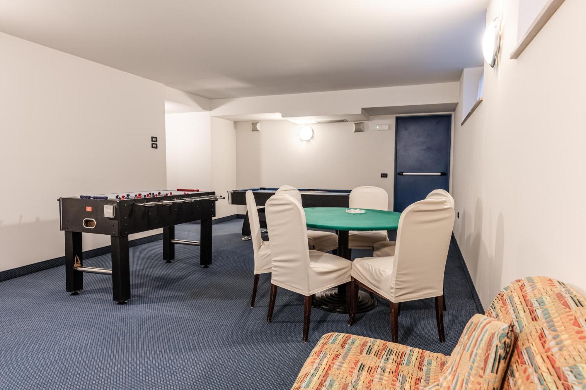 Hotel Garni Meledrio Dimaro Extérieur photo